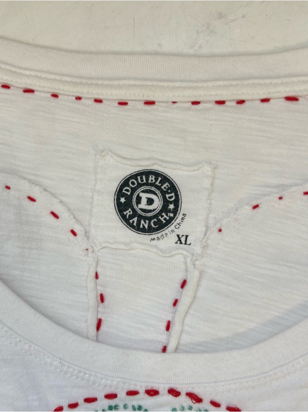 Double D Ranch Size XL White Multicolor Embroidered Beaded Tee Shirt Western - Picture 4 of 7